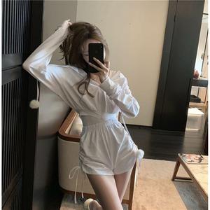 女性与人黄鳝交酡全过
